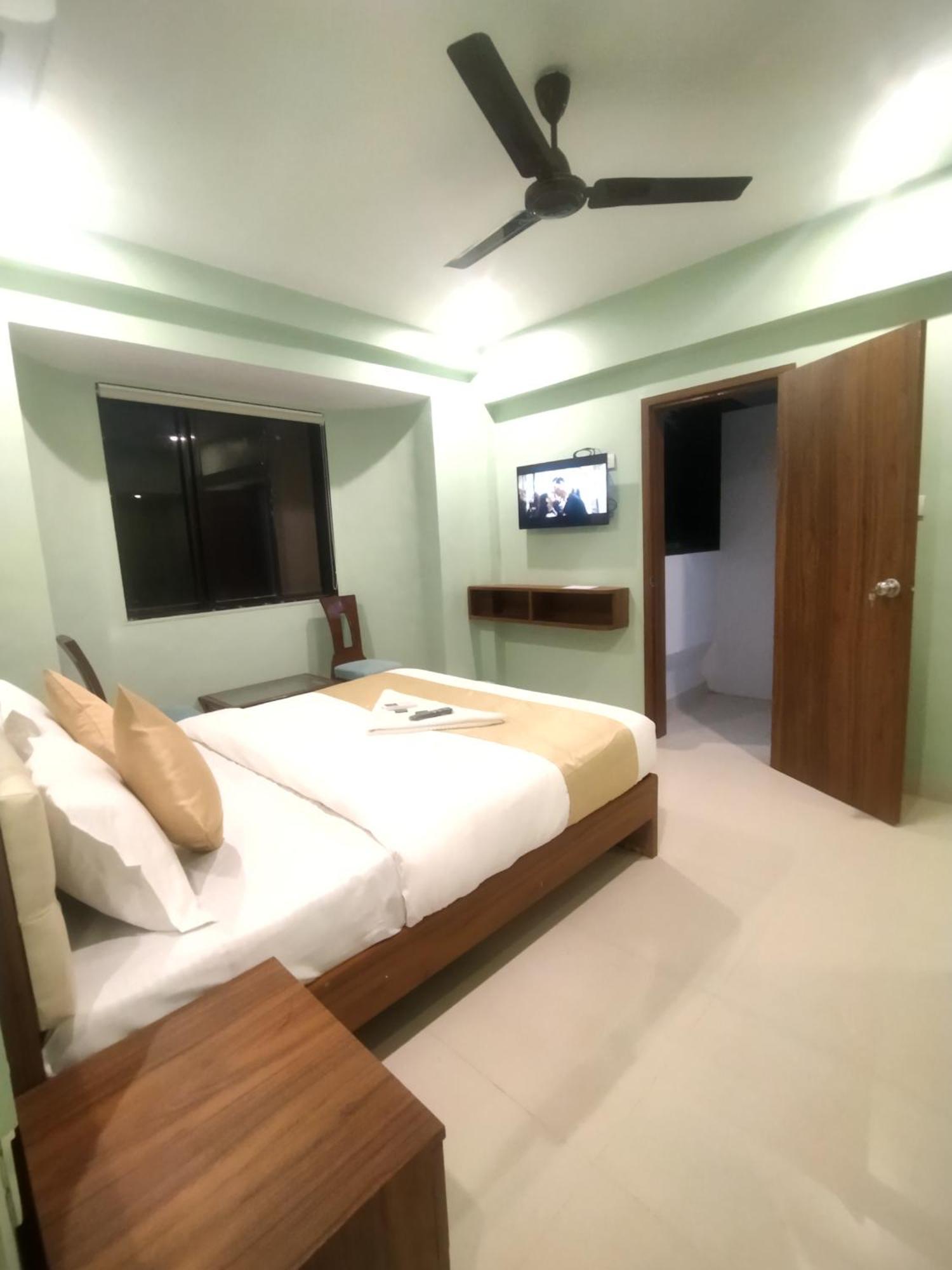 Everest Stays Rooms And Dormitory Bombay Esterno foto
